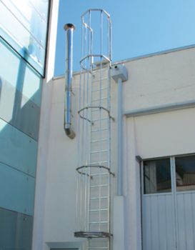 Escalera vertical de seguridad FARAONE SVS