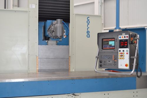 Fresadora CNC de bancada fija CORREA A30/40