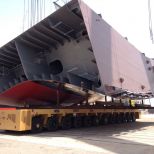 SPMT sincronizados para mover secciones de barco :: DTA